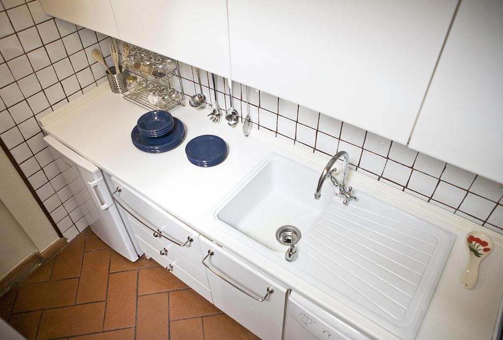 Lungarno Ponte Vecchio Apartment Флоренция Стая снимка